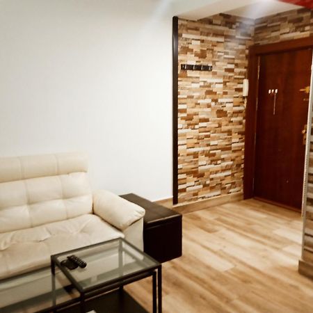Precioso apartamento 3 habitaciones. Con patio. Camas Exterior foto