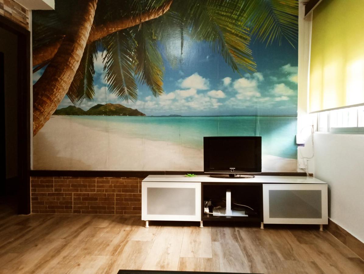 Precioso apartamento 3 habitaciones. Con patio. Camas Exterior foto