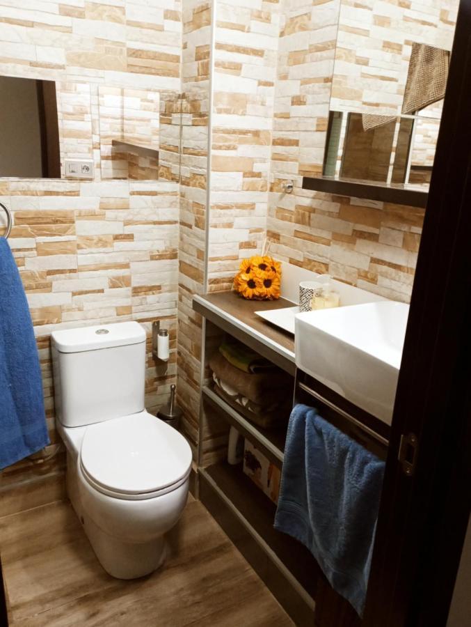 Precioso apartamento 3 habitaciones. Con patio. Camas Exterior foto