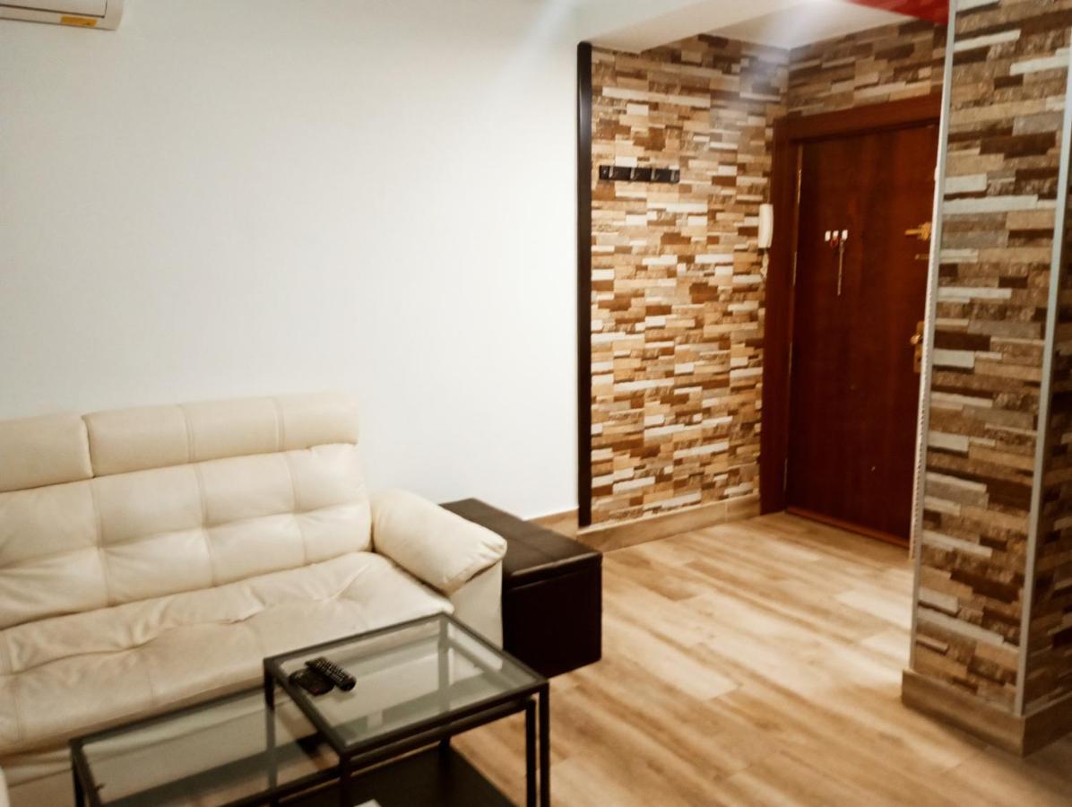 Precioso apartamento 3 habitaciones. Con patio. Camas Exterior foto