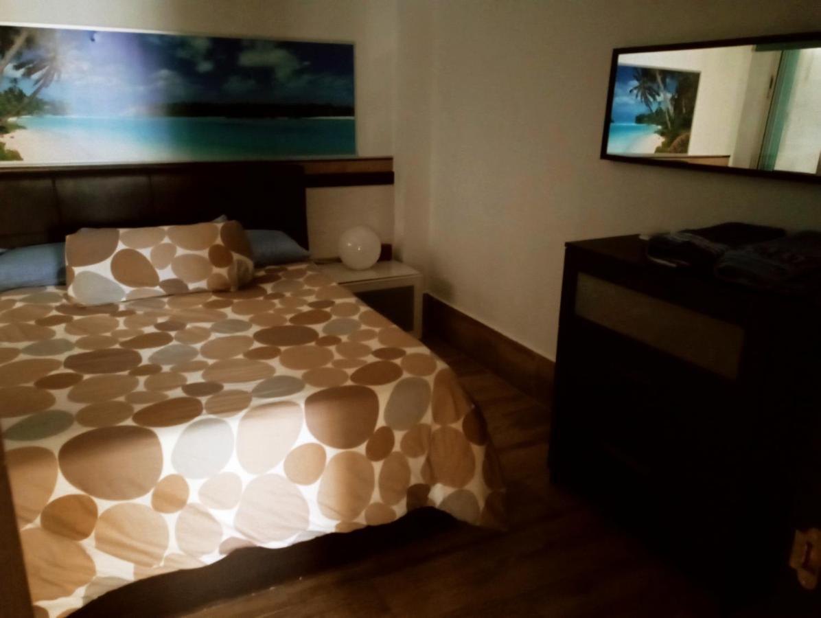 Precioso apartamento 3 habitaciones. Con patio. Camas Exterior foto