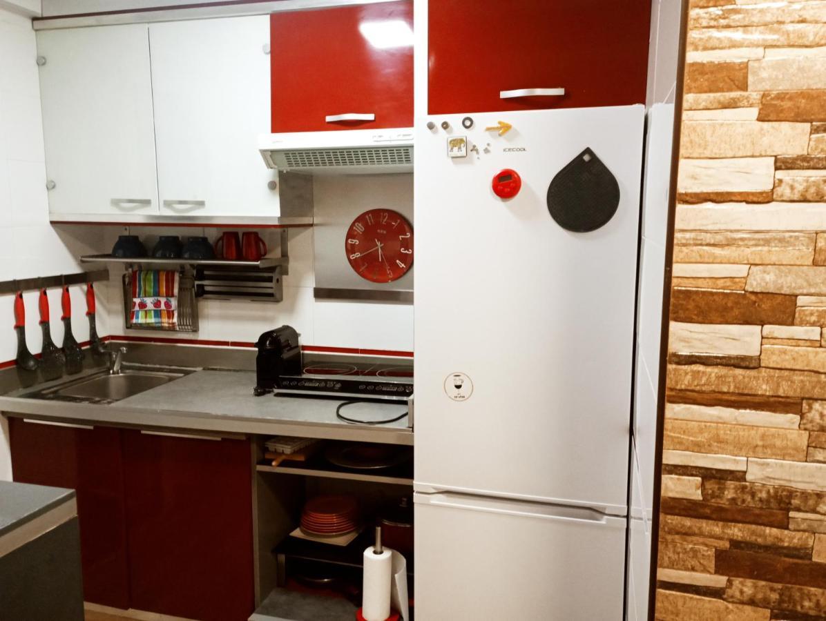 Precioso apartamento 3 habitaciones. Con patio. Camas Exterior foto